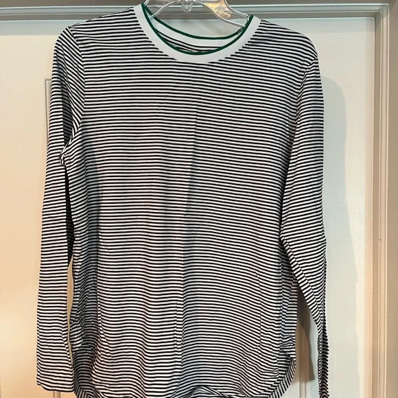 VGUC Fall bundle. Green J Crew vest with 3 coordinating shirts and one sweater - Picture 5 of 13